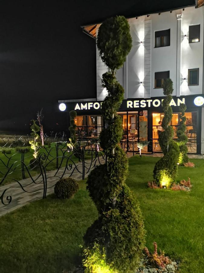 Hills Afrodita Moon *
